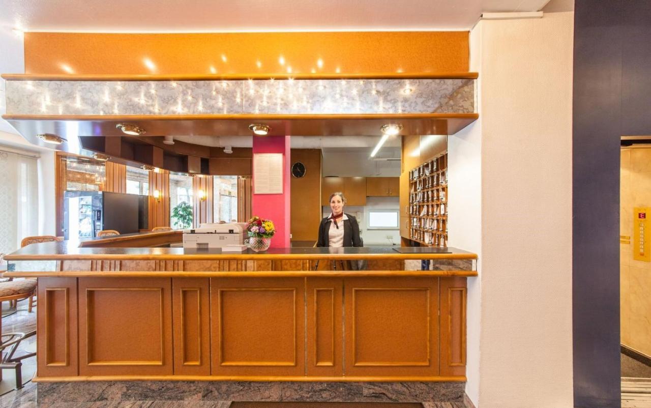 Hotel Antares Duesseldorf - Dusseldorf — Photos 2